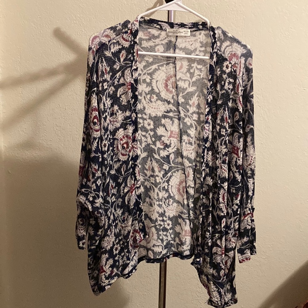 abercrombie & fitch navy floral cardigan